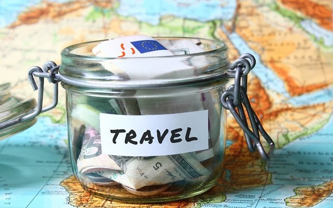 Su kuo keliauti pigiausia?